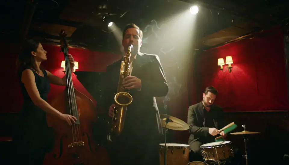 Official MiniMax H3 Max example of a jazz trio with synchronized music